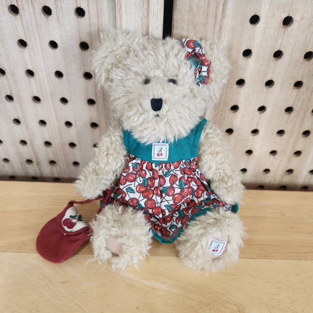 Boyds Bears The Head Bean Collection Tia Cherrybeary Plush 9"